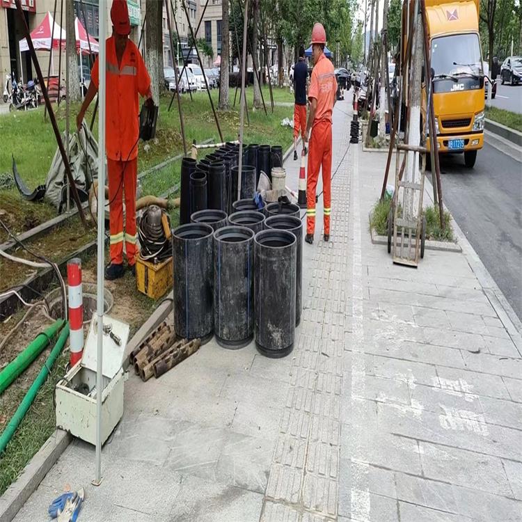 新龙镇管道短管置换修复